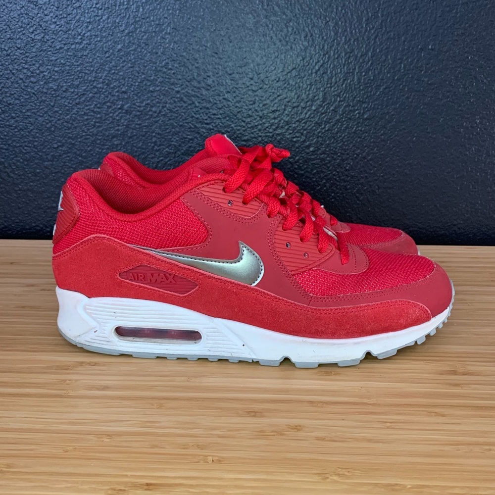 NIKE AIR MAX 90 ESSENTIAL ‘GYM RED’ SIZE 9.5